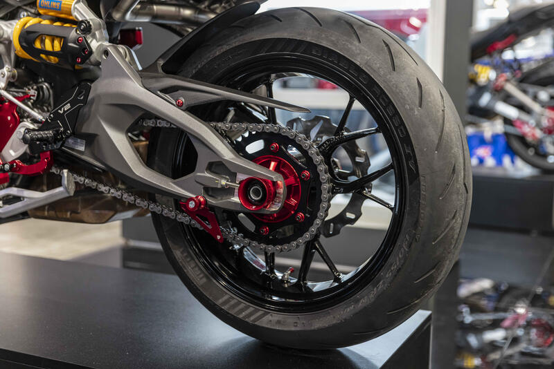 Protezione catena inferiore Ducati Panigale V2 e Streetfighter V2 MY2025