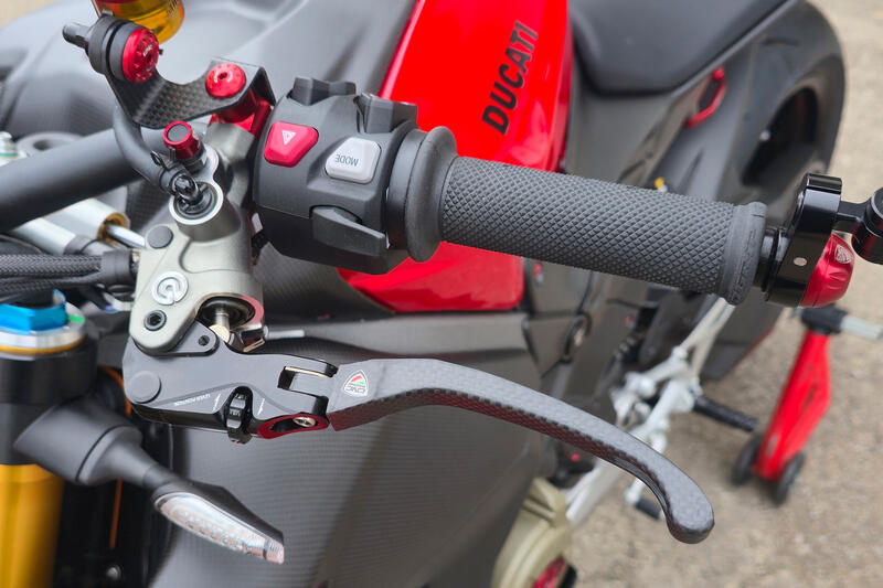 Leva frizione Race EVO Pieghevole in Carbonio Opaco per pompe frizione semi-radialli Brembo Black