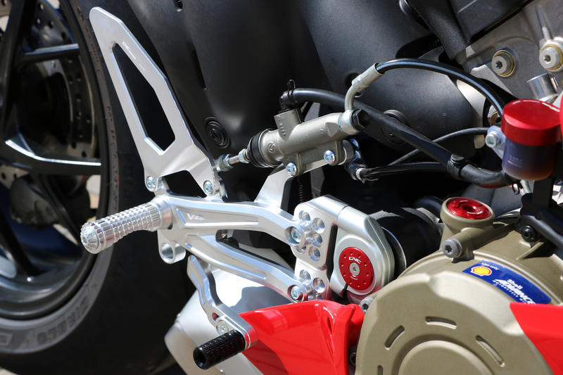 Pedane regolabili Ducati Panigale V4 - EASY Argento