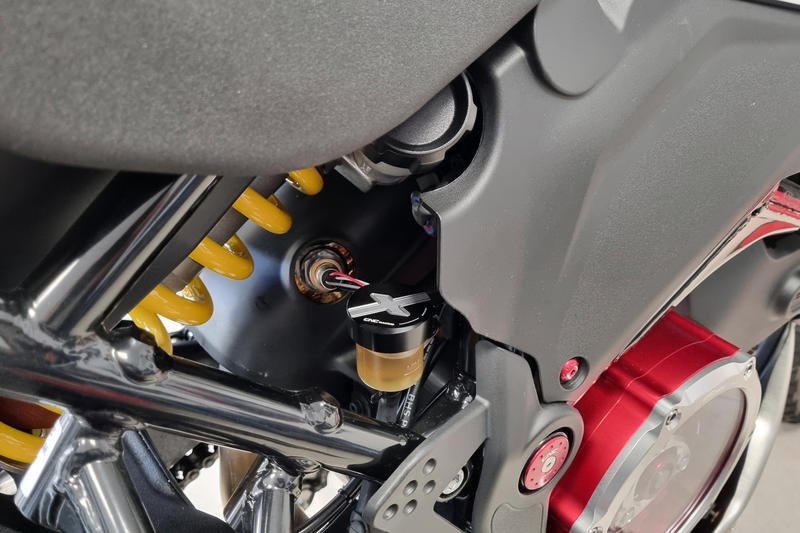 Tappo serbatoio fluido freno posteriore Ducati DesertX Nero